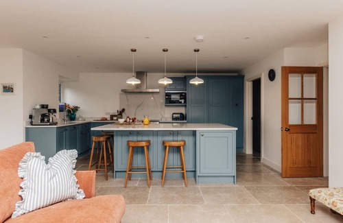 Frieth House | Hayfield - country house sleeping 8