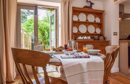 Ozleworth Cottage | Hayloft at Walnut Farm - sleeps 2 guests in 1 bedroom