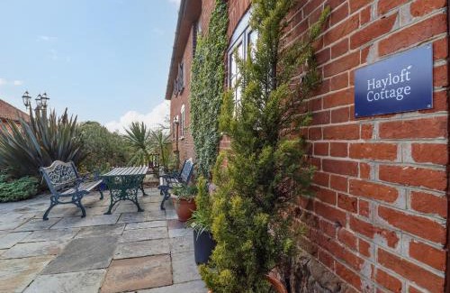 Little Glemham House | Hayloft Cottage