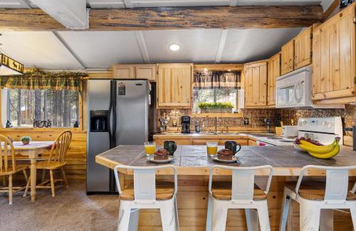 Island Park House | Hayloft Hollow