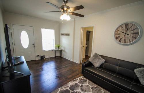 Arena District Apartment | Hays St Cozy Remodeled 2BR/2BA house sleeps 8