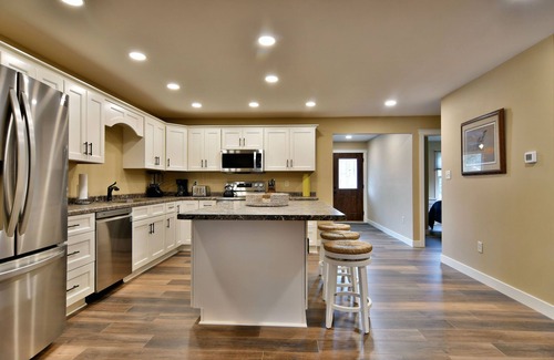 Hayward House | Hayward - 5 Bedroom, sleeps 10
