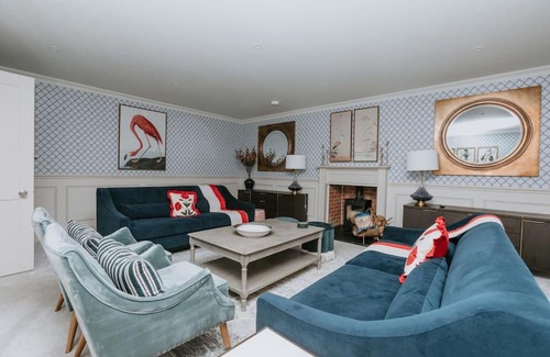 Highmoor Cross House | Hayward House, Hot Tub, Large Garden
