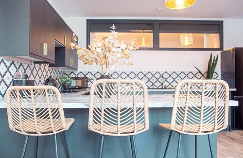 Ainley Top Apartment | Hayy ApartHotels Stanley Mill Luxury Retreat