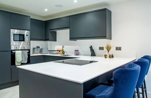 Leeds House | Hayy Contractor-Friendly Townhouse in Leeds