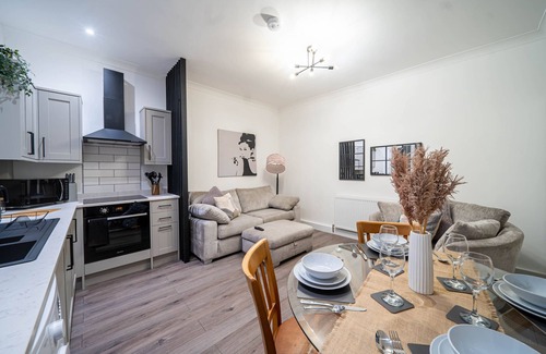 Morley House | Hayy Morley Perfect for Work or Relaxation