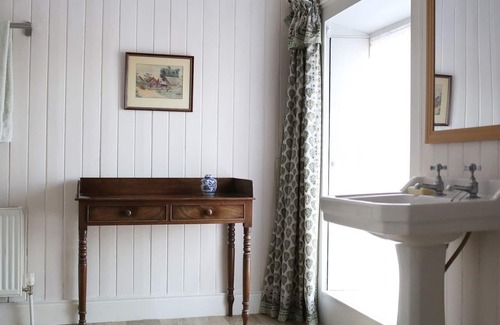 Tomhaggard House | Hazel House at Butlerstown Castle, County Wexford