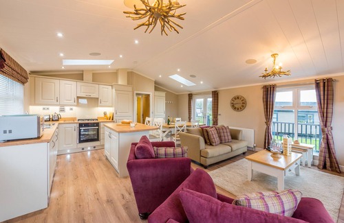 Otterham Apartment | Hazel Lodge -Valley Lodge No 3