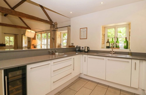 Brimpsfield Cottage | Hazel Manor Wing