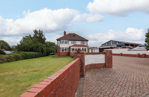 Hunmanby Cottage | Hazelgarth House