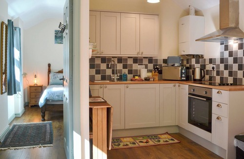 Storwood Cottage | Hazels Cottage - UK40198