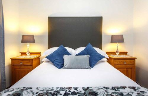 Dysseldorp Apartment | Hazenjacht Karoo Lifestyle - TONNELKOP