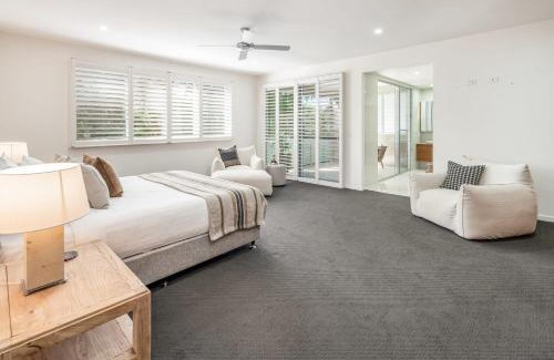 Moffat Beach House | Headlands Hideaway - Pet Friendly Home at Moffs
