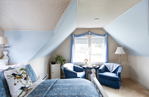 Mendocino Bed & Breakfast | Headlands Inn Bed & Breakfast