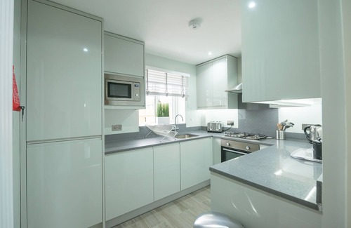 Reading House | Headley House