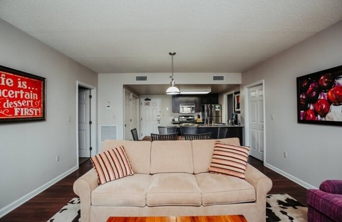 Hershey Condo | Headline