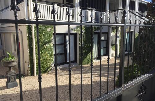 New Farm Bed & Breakfast | Heal House