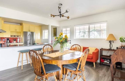 Geyserville House | Healdsburg Wine Country Oasis, Hot Tub & Bocce