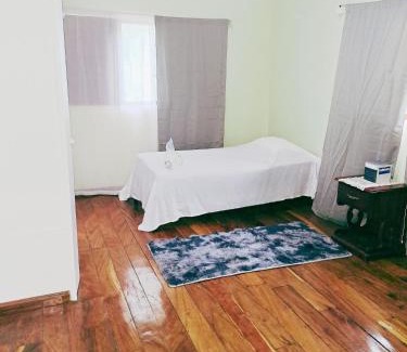 Stewart Town House | Healing 3-Bed Retreat - Private Hot Tub & Pool