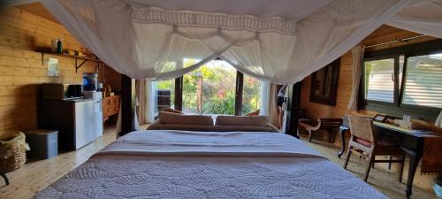 Tallebudgera Valley House | Healing Garden Bed & Breakfast - Uluwatu