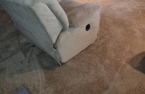 Baraboo House | Healthcare Workers!! 2 BR 1 Ba Lower Level Suite, Private Backyard.