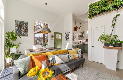 Downtown Colorado Springs House | Healthy Home Colorado Springs - Tatanka