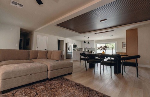 Village Grove House | Healthy Home near Old Town Scottsdale