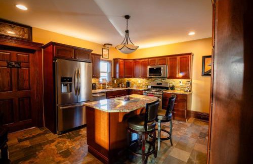 Kingsville Hotel | Heart and Soul Inn