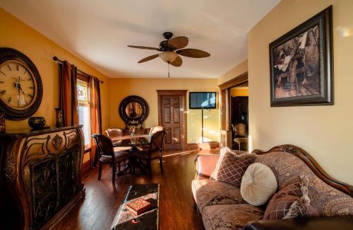 Kingsville Hotel | Heart and Soul Inn