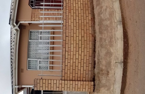 Umtata House | Heart It Guest House, where you will find rest.
