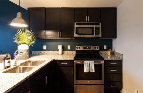 12 South Apartment | Heart Of 12 South, Near Downtown, Park Free - #5