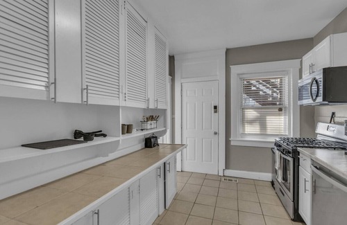 South Hyde Park Apartment | Heart of America - Kansas City