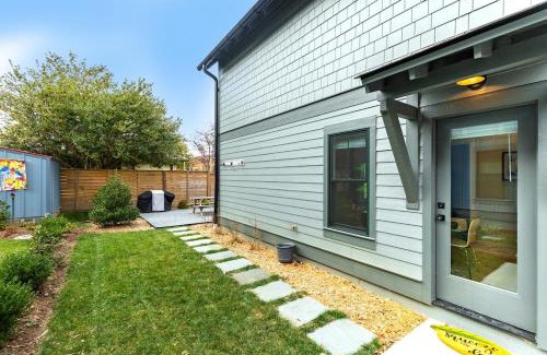 Brevard House | Heart of Brevard Hideaway - Walk/Bike to Downtown!