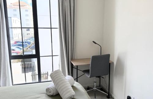Christchurch City Centre House | Heart of City, Free Carpark! Walk to Town Hall, Te Pae, Casino, cafes