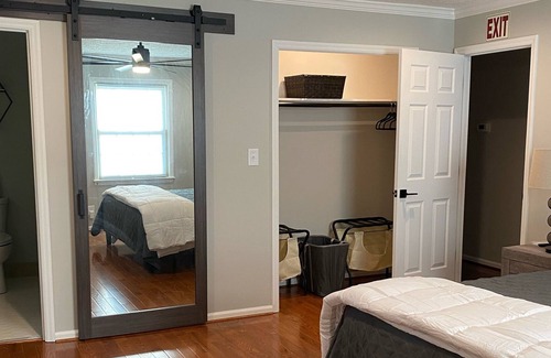 Danville House | Heart of Danville Luxury Living 3 King 2ba. Renovated