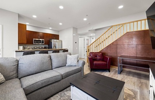 Downtown Boise House | *Heart of Downtown*Balcony*Parking*300Mbps*BBQ