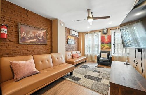 Old City House | Heart of Downtown Delight