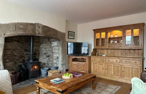 Hawes House | Heart Of Hawes Holiday Cottage