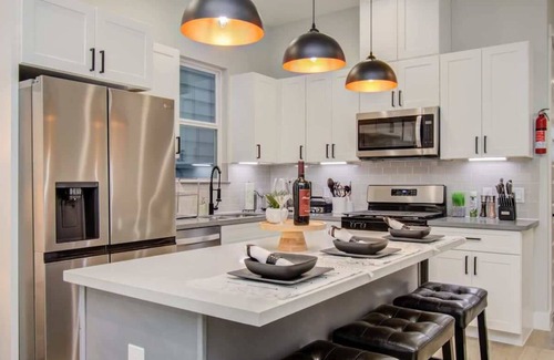 Northside House | Heart of Houston - Modern 3BD Open-Concept