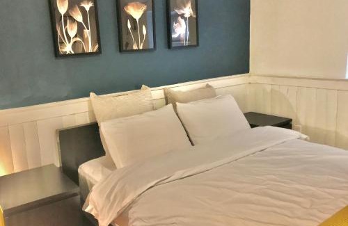 Kitsilano House | heart of Kitsilano area,5 mins walk to kits beach,no share with other people stay