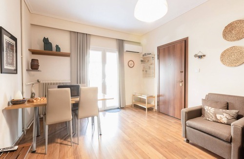 Neos Kosmos Apartment | Heart of Koukaki flat, near Acropolis & Filopappou