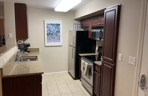 Porta D'italia Condo | Heart of Little Italy