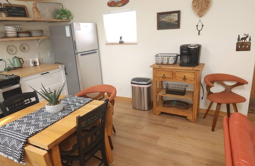 Monument Cottage | Heart of Monument - Cottage with WiFi access