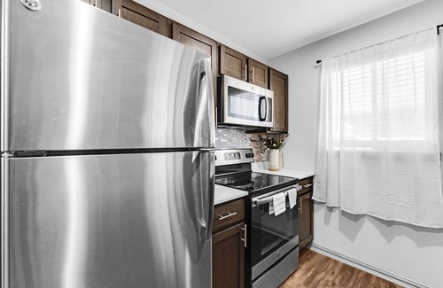 Oak Lawn Apartment | Heart of Oaklawn - Mins to Uptown & Medical Center