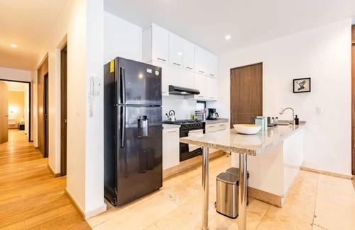 Colonia Roma Condo | Heart of Roma, Parque Mexico 1 km, Ideal For Group