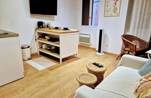 Sens Apartment | Heart of Sens: Central Oasis 1BR/Near Station