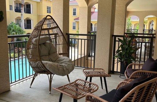 Port Tampa City Apartment | Heart of South Tampa Townhome Style Living - HUGE Private Outdoor Space!