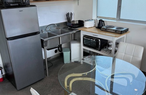 Topanga Apartment | Heart of Topanga Sunrise Studio