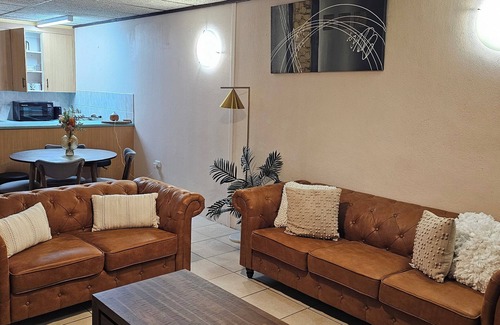 Cranbrook Apartment | Heart of Townsville tranquillity