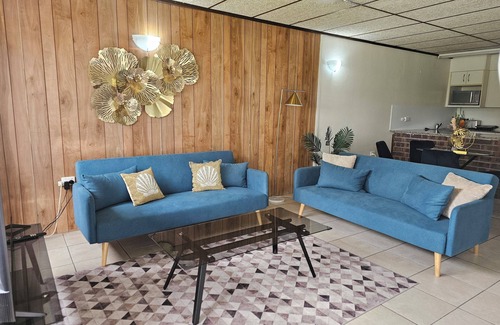 Cranbrook Apartment | Heart of Townsville Serenity